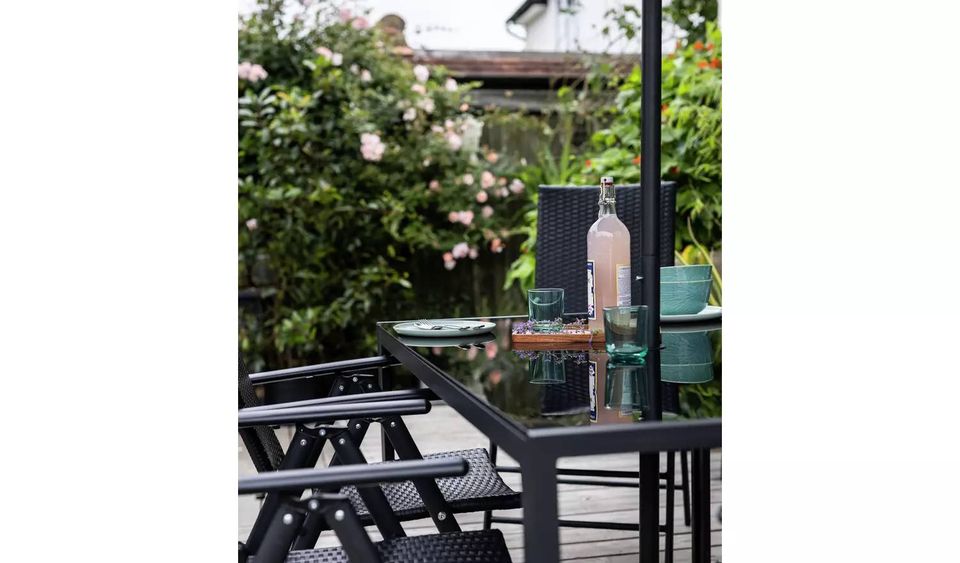 Hereford 6 Seater Metal Table - Black