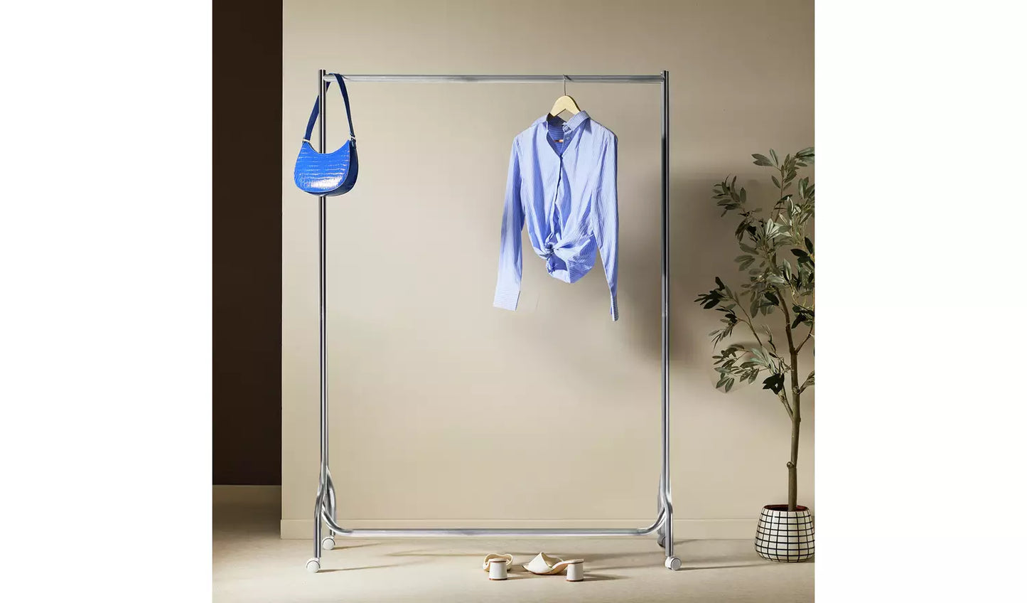 Heavy Duty Single 4 Feet Clothes Rail - Chrome