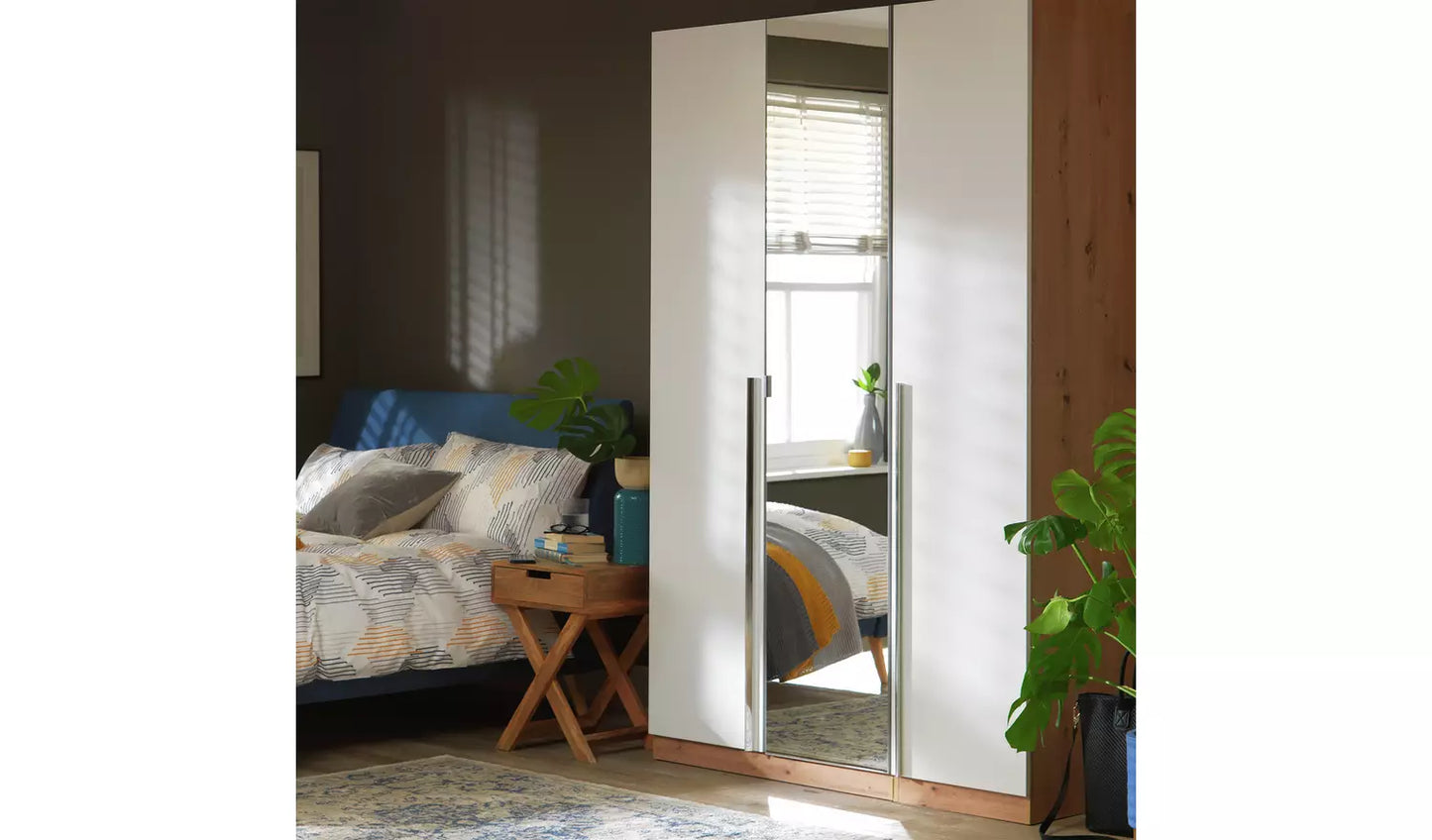 Habitat Munich 3 Door Mirror Wardrobe -White & Oak Effect
