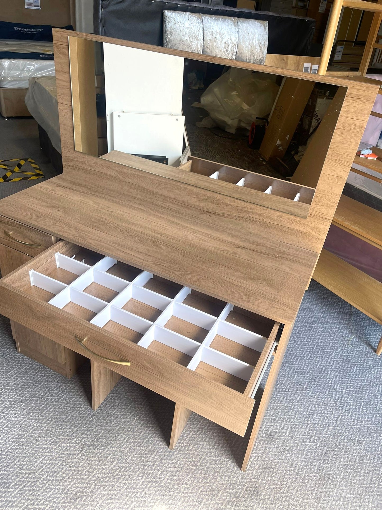 Assembled Rustic 1 Door 2 Drawer Vanity/ Dressing Table Set - Oak Effect