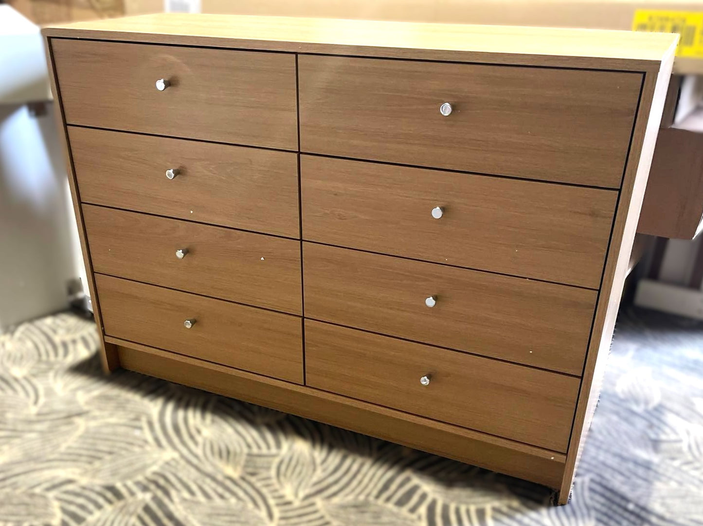 Ready Assembled Malibu 4 + 4 Drawer Chest - Oak Effect