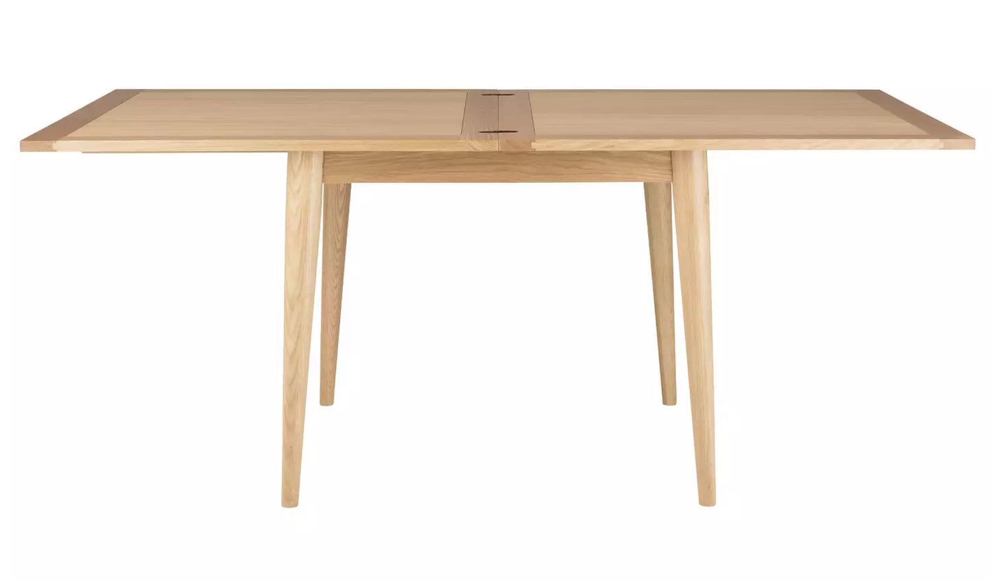 Habitat Lincoln Oak Veneer  4 - 8 Seater Dining Table