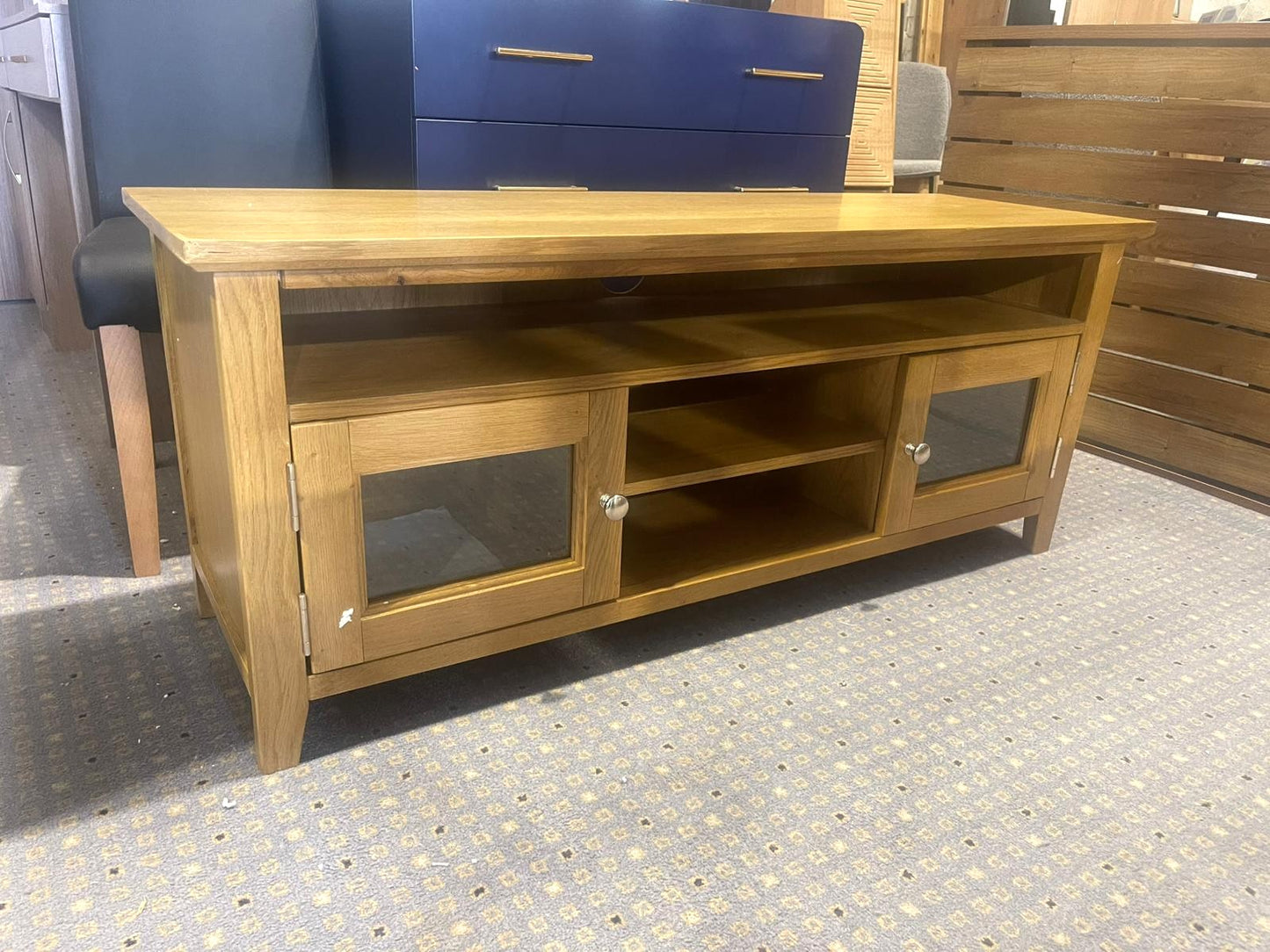 Assembled Islington 2 Door Oak Veneer TV Unit
