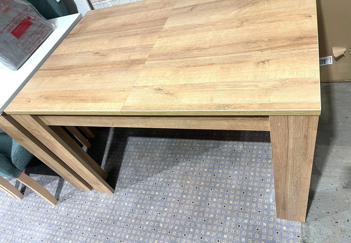 Assembled Miami Extending Oak Dining Table - Oak Effect