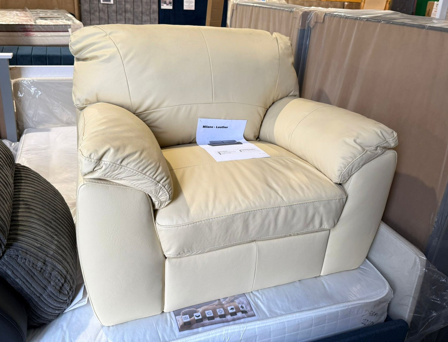 Milano Single Leather 1 Seater Sofa - Ivory