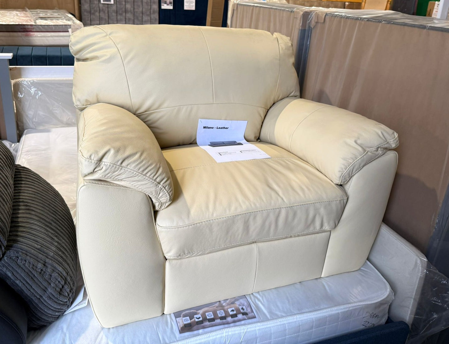 Milano Single Leather 1 Seater Sofa - Ivory