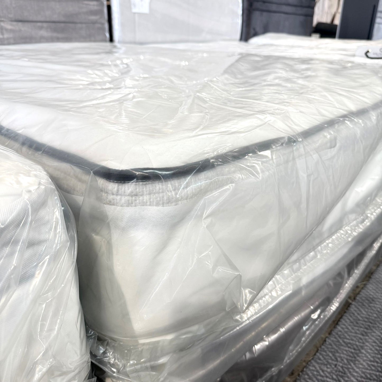 Giltedge Midas Gel 2000 Pocket Encapsulated Mattress - Medium