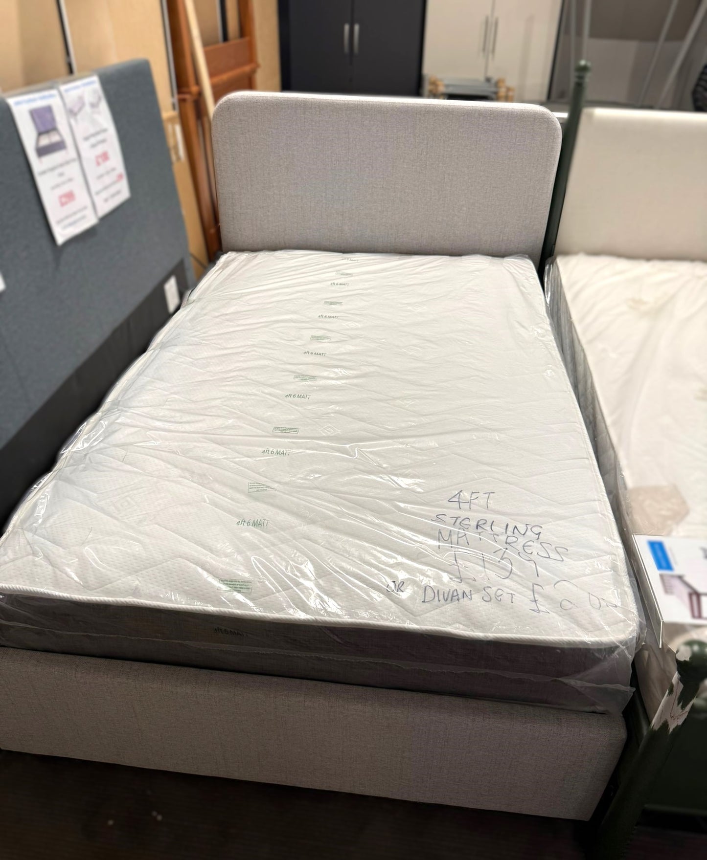 Assembeld Habitat Chadwell Double Storage Bed Frame - Grey (Mattress Included)