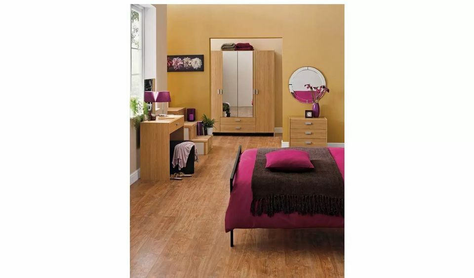 Capella 4 Door Mirrored Wardrobe - Oak Effect